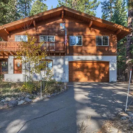 Wolfs Lair By Avantstay Swiss Chalet W Private Hot Tub Access To Northstar Resort Community